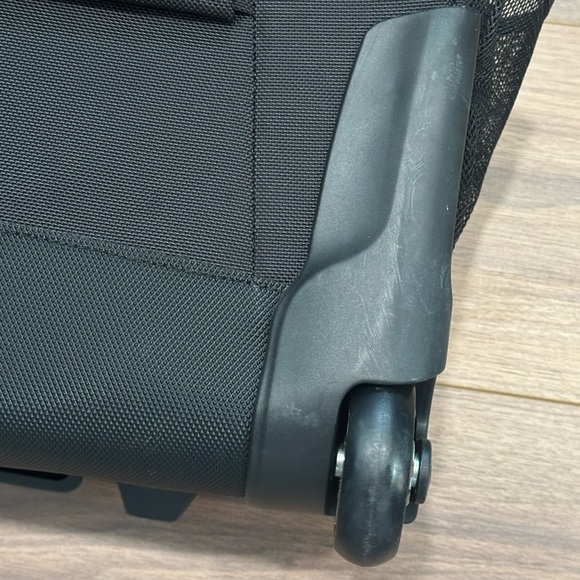 Codi Mobile Lite Wheeled Case in Black - Picture 12 of 15